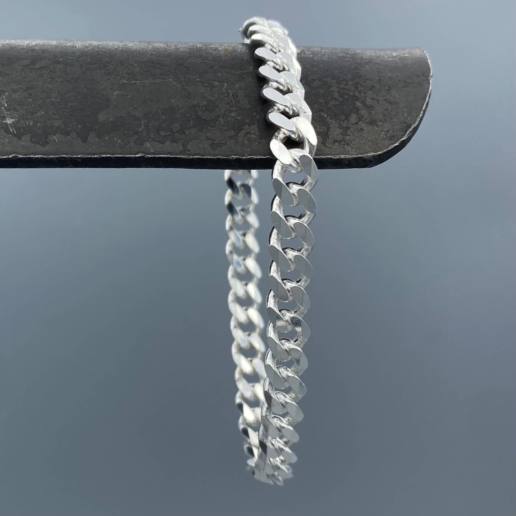 7mm Sterling Silver Curb Chain Bracelet: 7